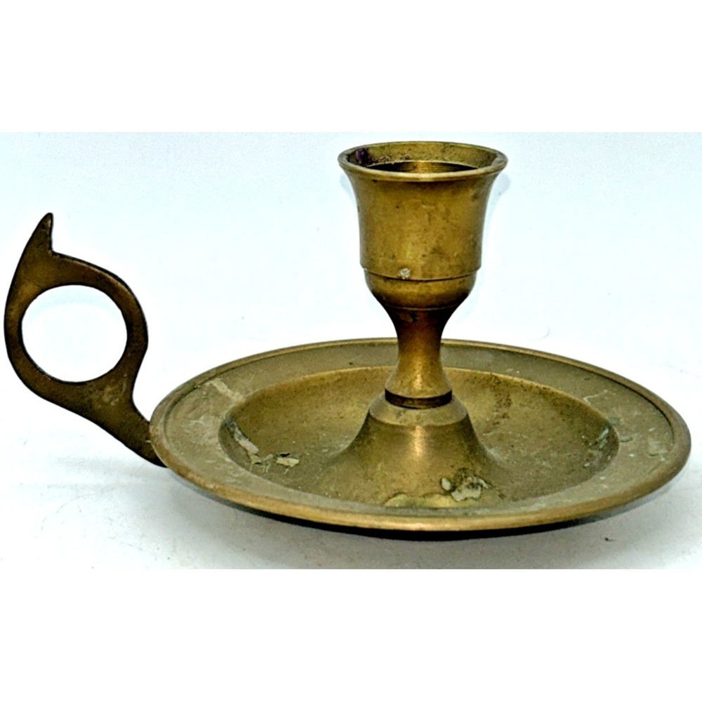 Vintage candle‎ holder brass loop handle, thumb rest, drip tray 5.5" W X 3.25"H